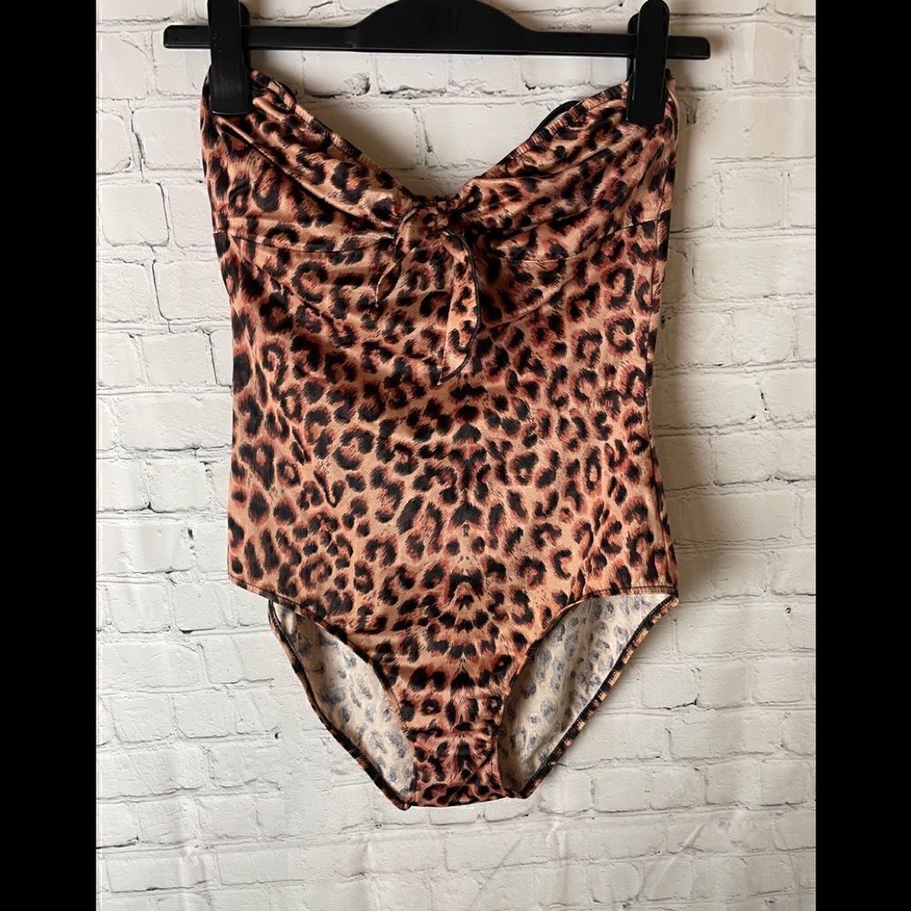 Sun Streak Leopard Swimsuit Size 16